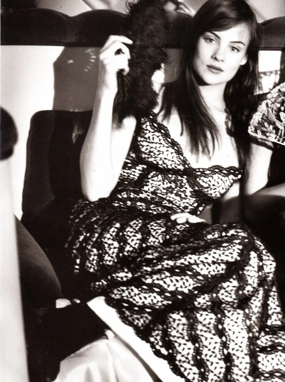 vogue_italia_supp_mar_1995_54.jpg.6462a74165066e606cc91232680f52b8.jpg