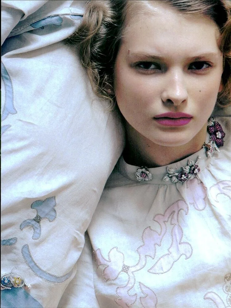 952950863_ARCHIVIO-VogueItalia(May2006)-Glitter-005.jpg.ea20befd94d47585dabaccd5f44089be.jpg