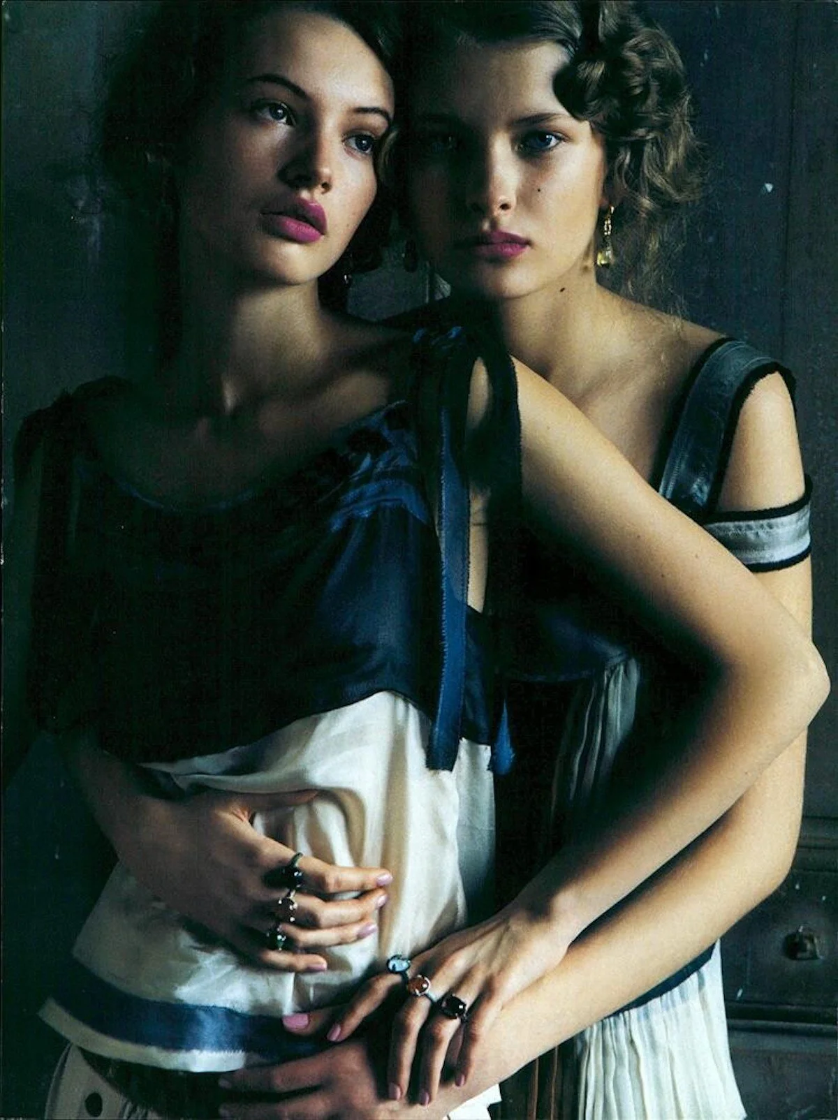 273302126_ARCHIVIO-VogueItalia(May2006)-Glitter-009.jpg.04a2b26916cecf4d489e6122c5acc0ce.jpg
