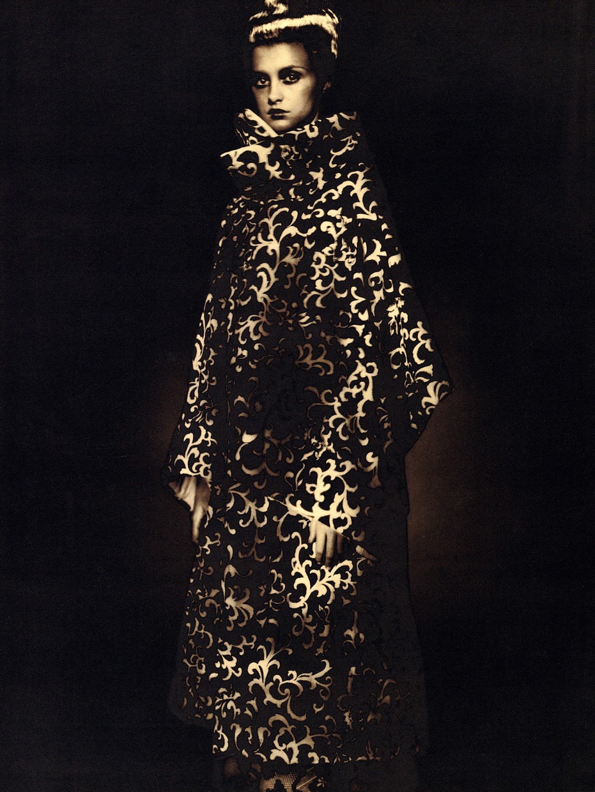 Trish Goff by Paolo Roversi for VOGUE Italia December 1996