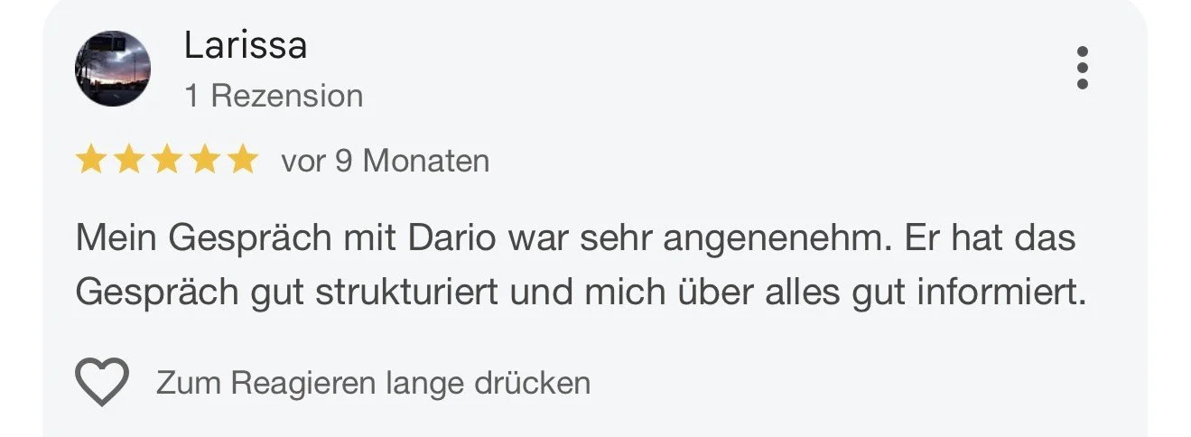 Kundenzufriedenheitsbewertung mit 5 Sternen und Kommentar in Deutsch