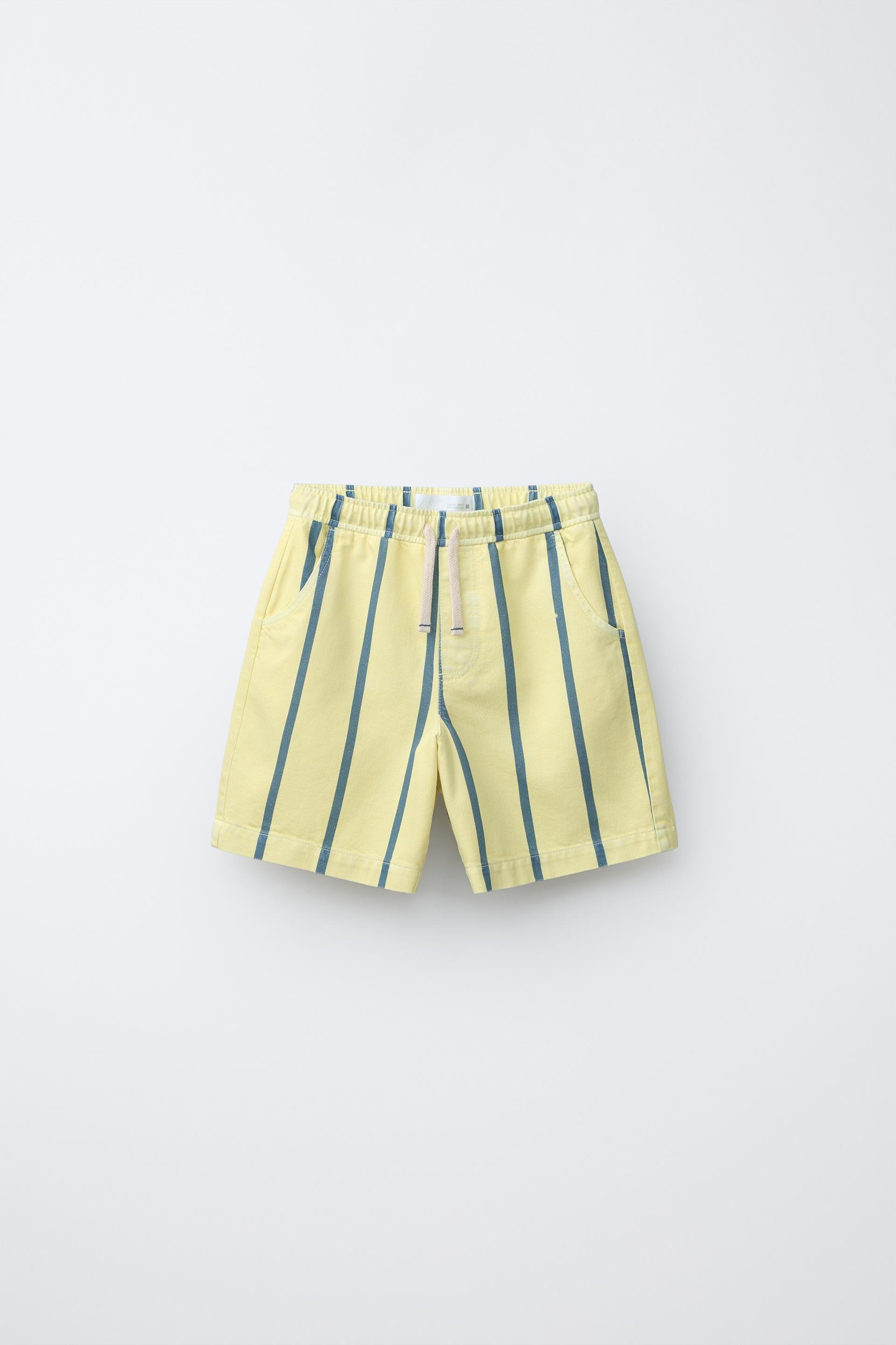  ZARA  
Striped Loose Fitting Bermuda Shorts 
17,95 €