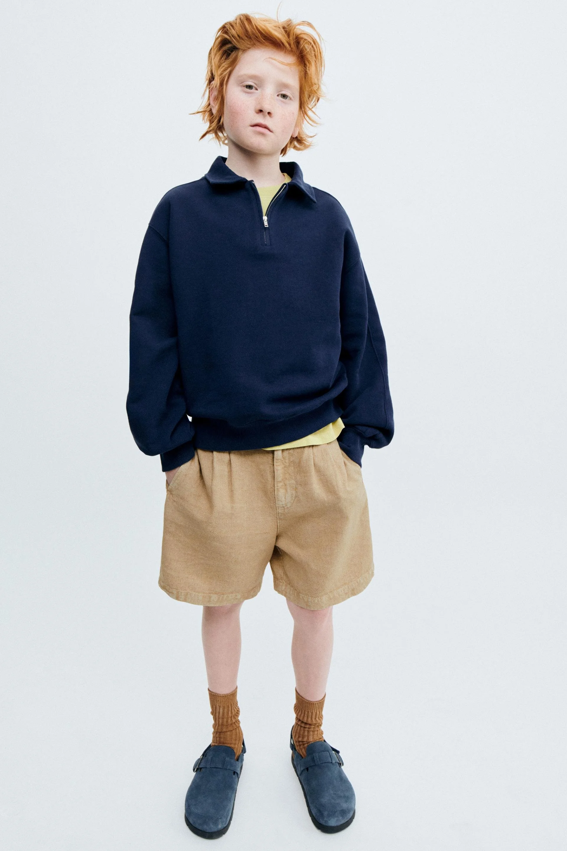  ZARA  
Linen Blend Bermuda Shorts With Darts 
22,95 €