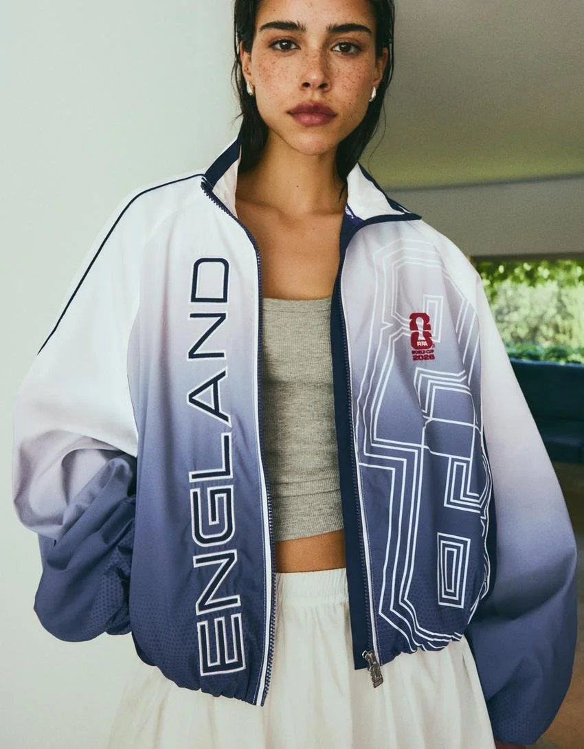  BERSHKA  
Nylon England Fifa World Cup Jacket 
149,99 €