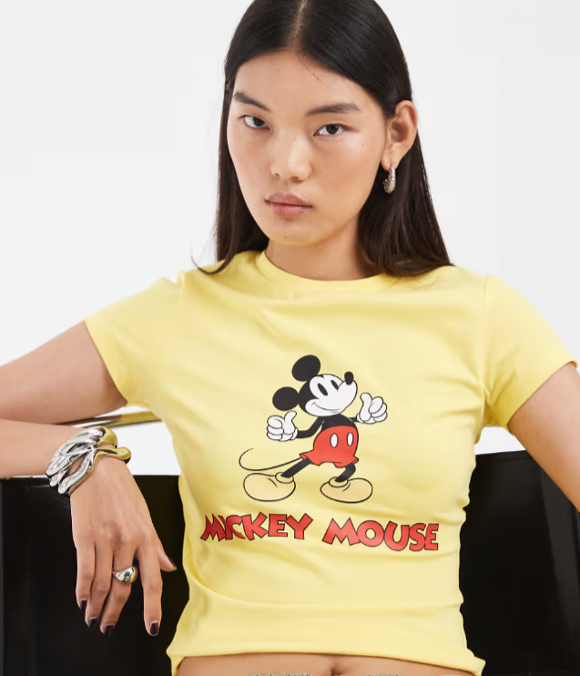  ASOS  
Disney Retro Baby Tee 
22,99 €