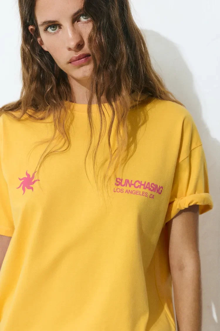  PULL&BEAR  
Sun Graphic T-Shirt 
17,99 €