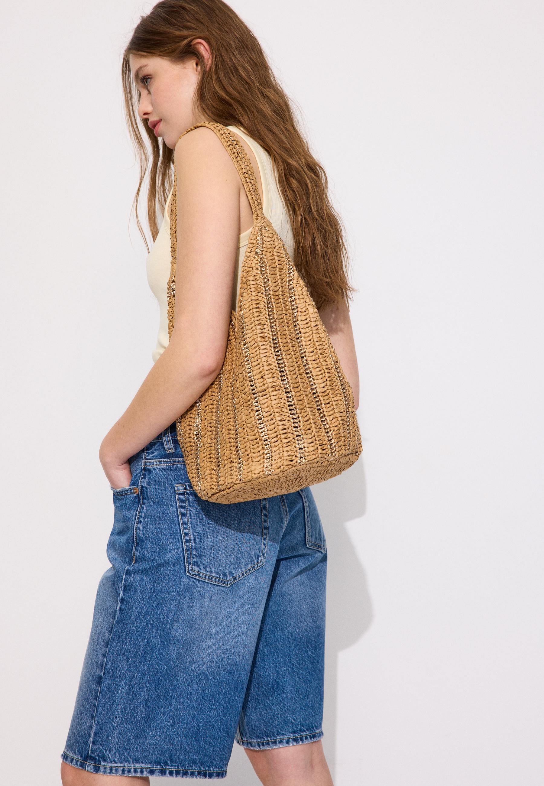  STRADIVARIUS  
Metallic Raffia Bag 
45,90 €