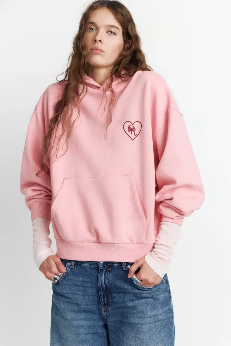  PULL&BEAR  
Heart Graphic Hoodie 
32,99 €