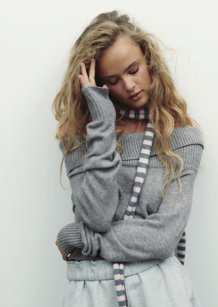  H&M  
Off-The Shoulder Sweater 
Was $27.99 Now $19.99