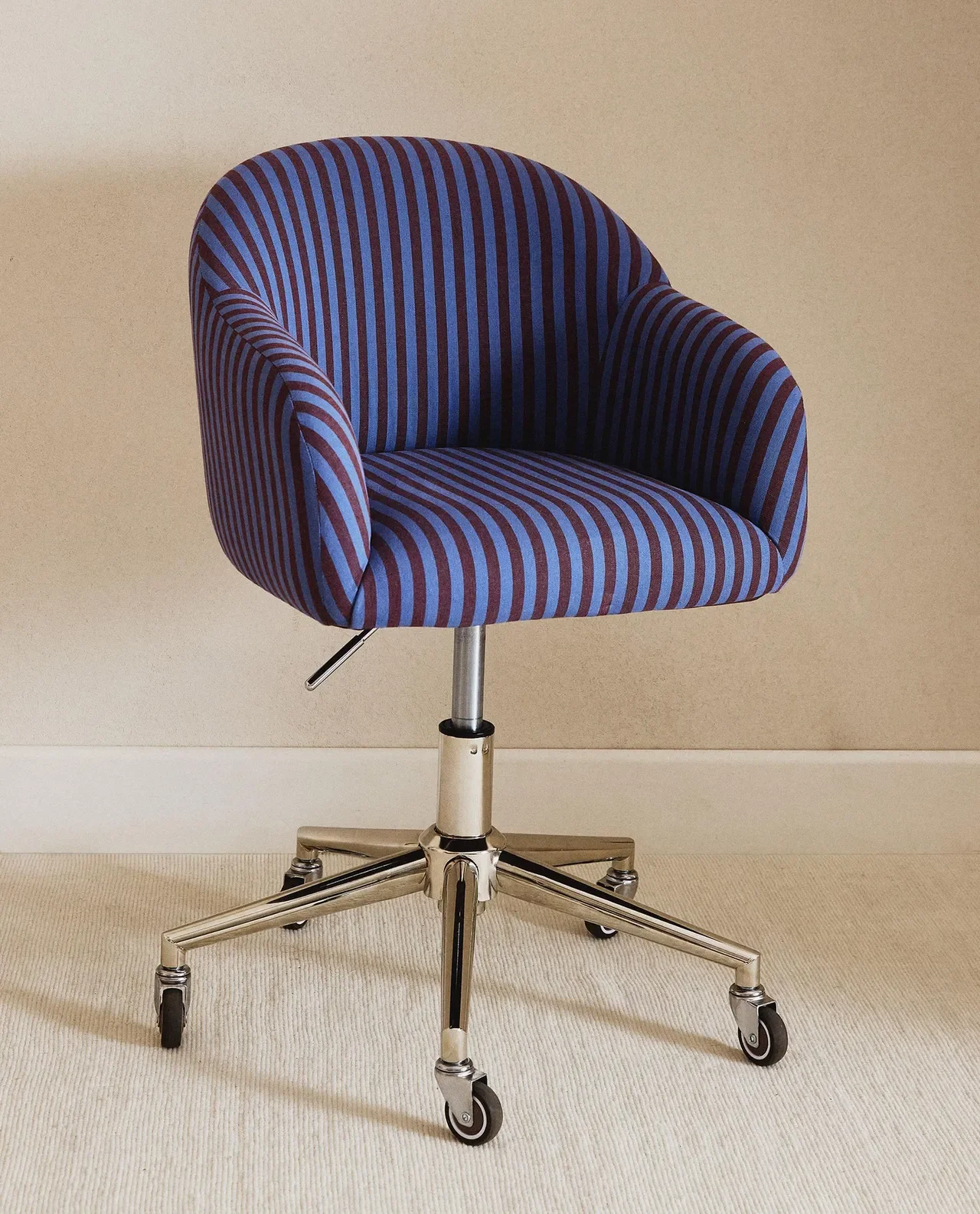  ZARA  
Children's Office Swivel Chair 
129 €