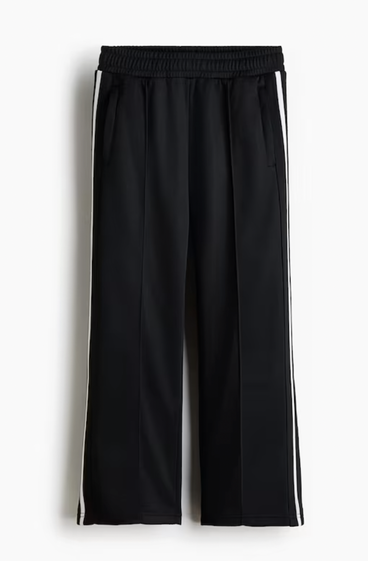  H&M  
Sports Training Pants 
29,99 €