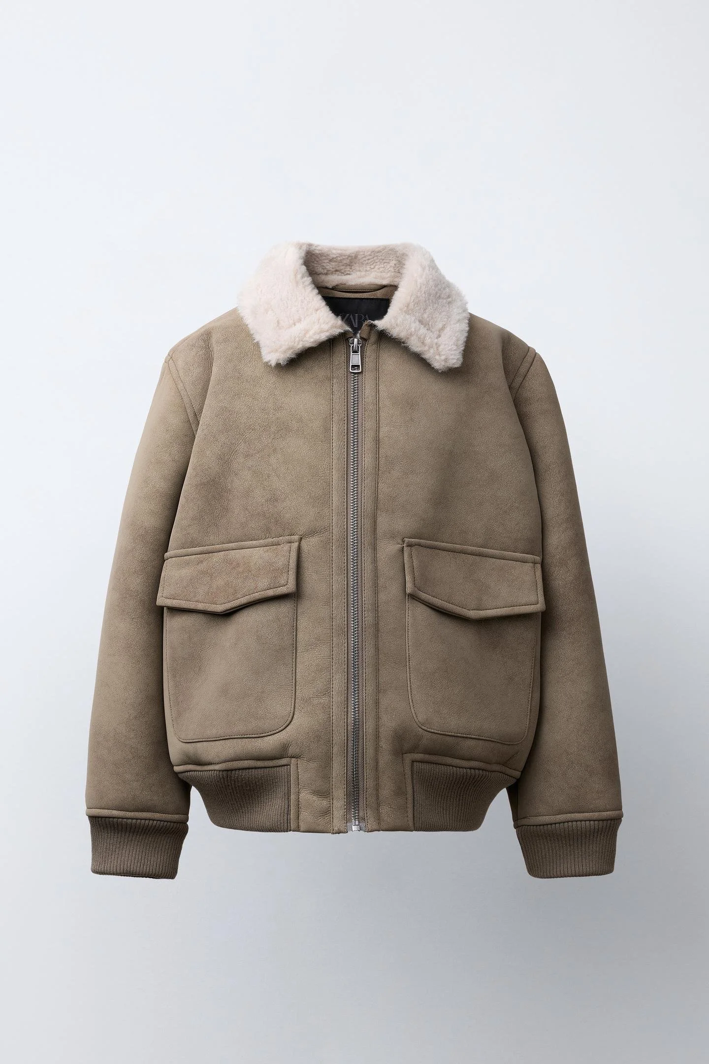  ZARA  
Shearling Bomber Jacket 
45,95 €