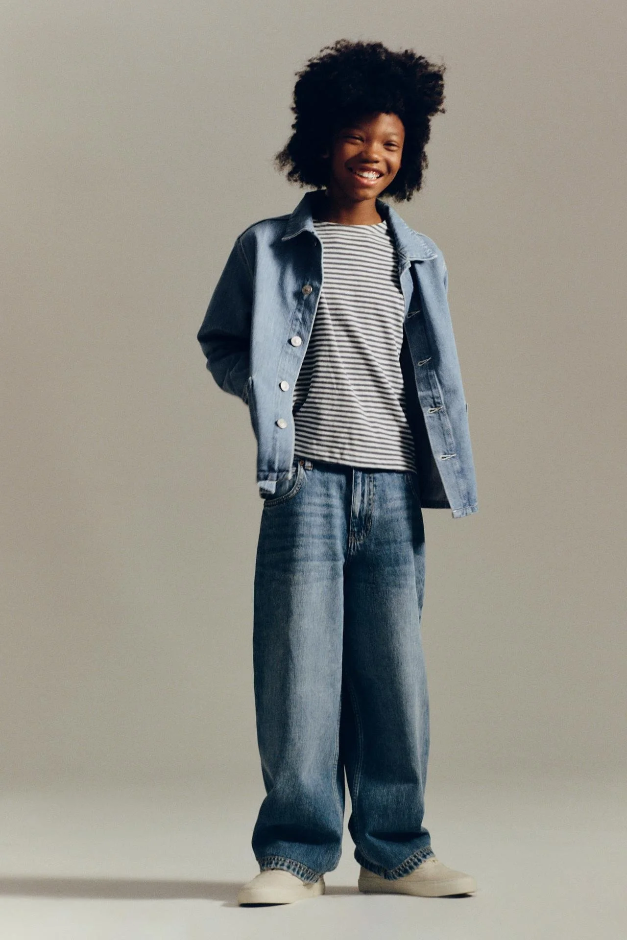  ZARA  
Denim Baggy Relaxed 
19,95 €