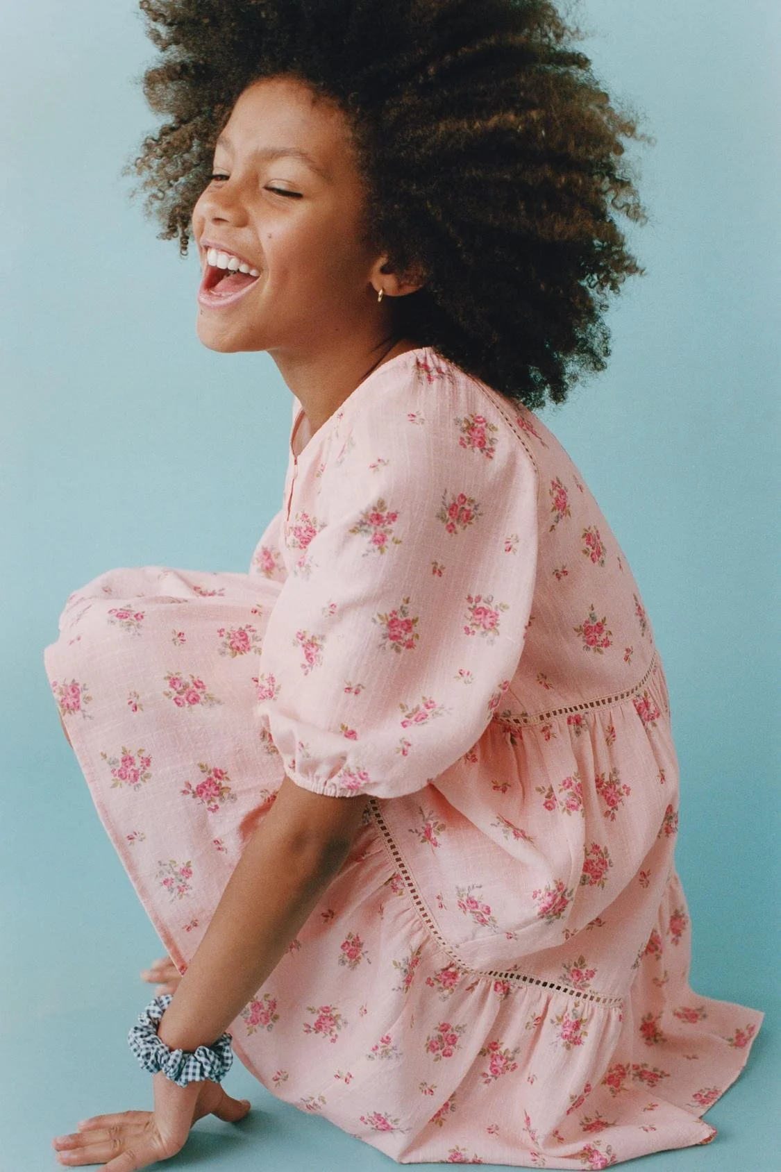  ZARA  
Floral Lace Dress 
25,95 €