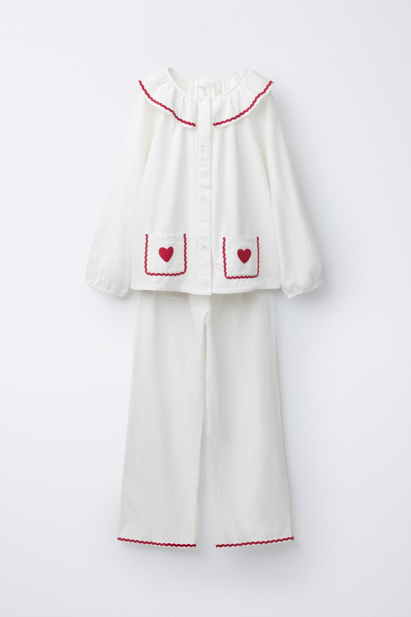  ZARA  
Scalloped Heart PJ's 
22,95 €
