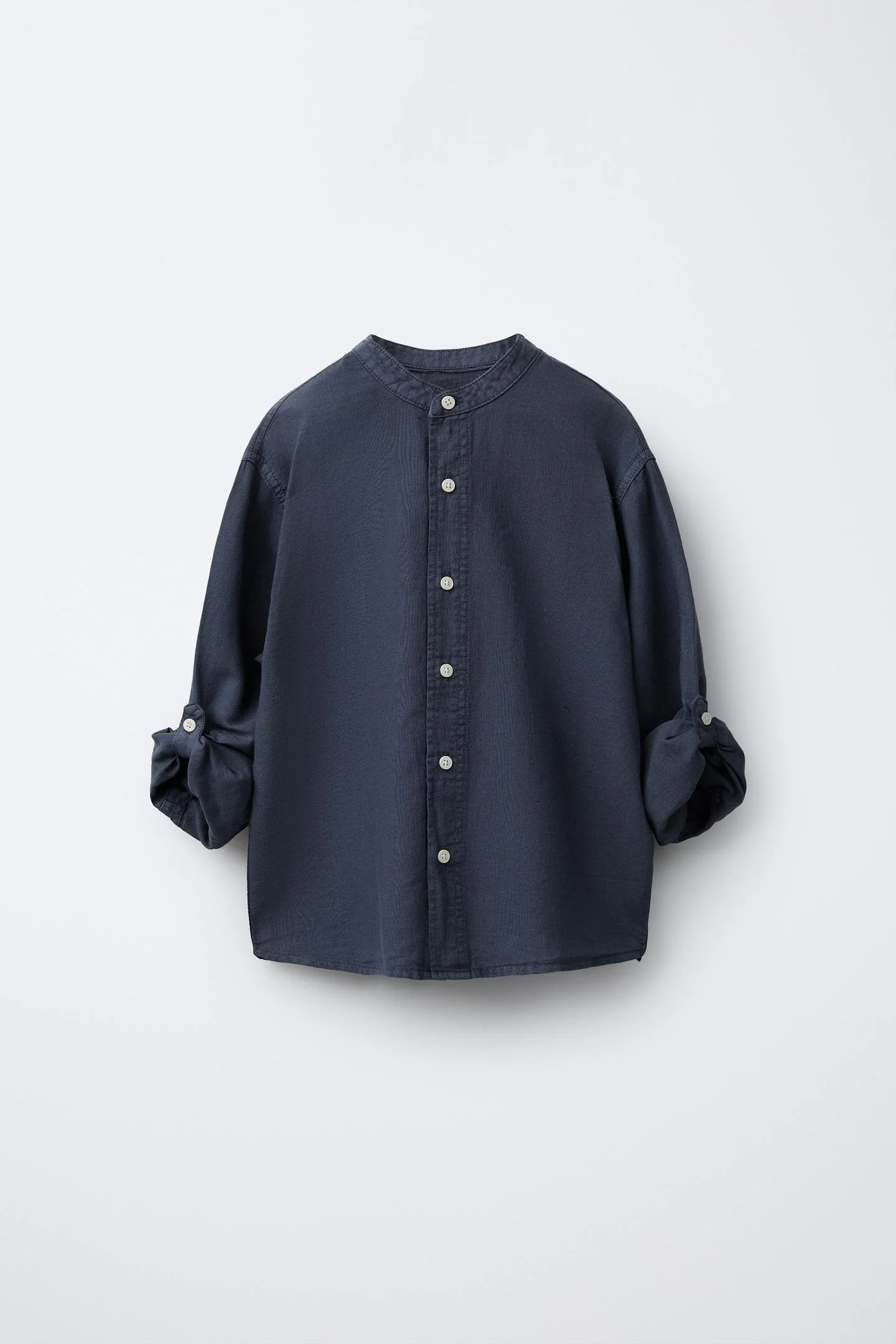  ZARA  
Cotton and Linen Blend Shirt 
17,95 €