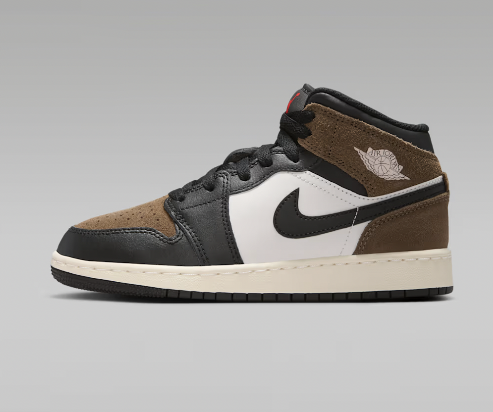  NIKE  
Air Jordan 1 Mid 
109,99 €