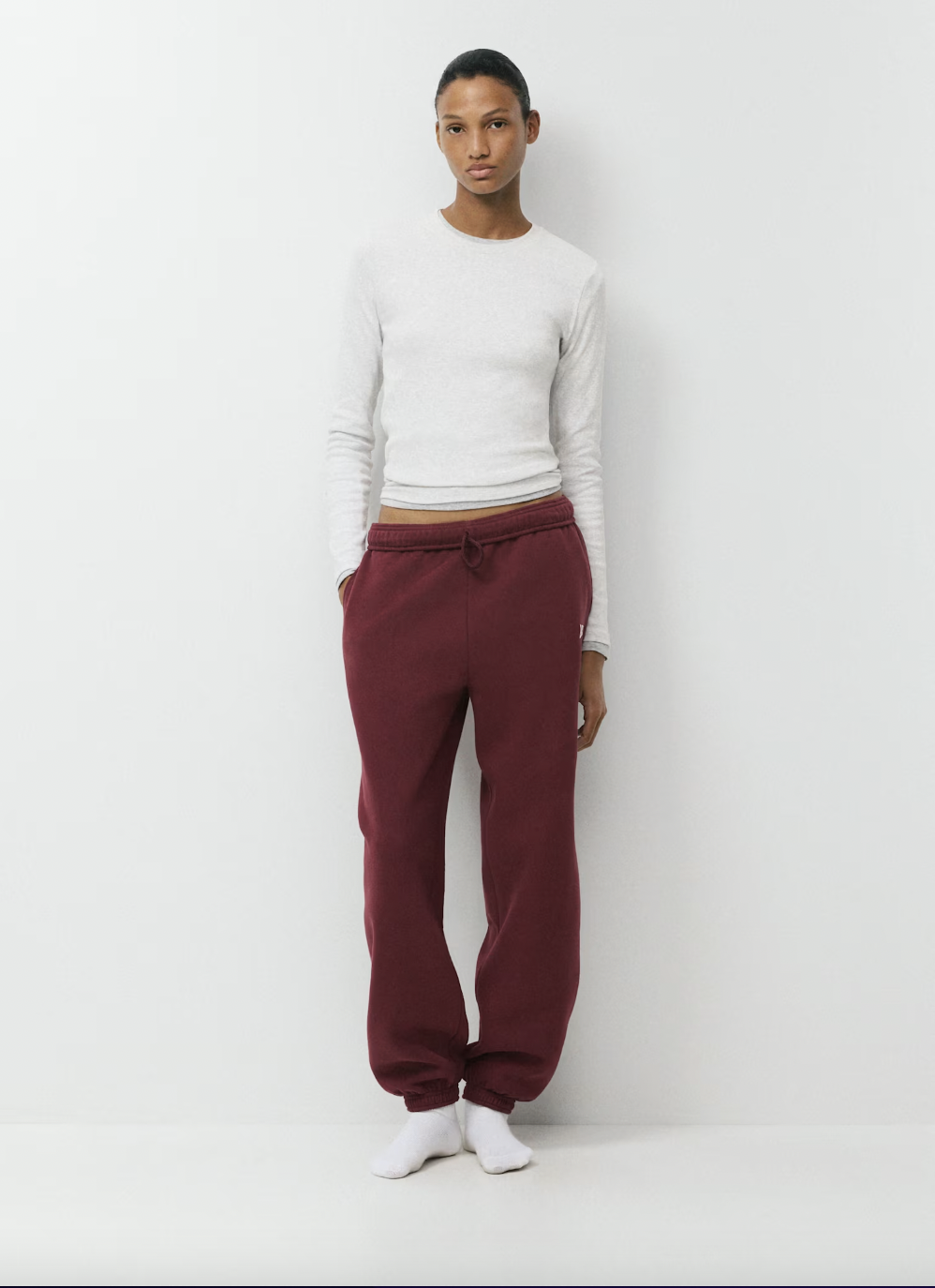  ARITZIA  
Cozy Sweatpants 
$78
