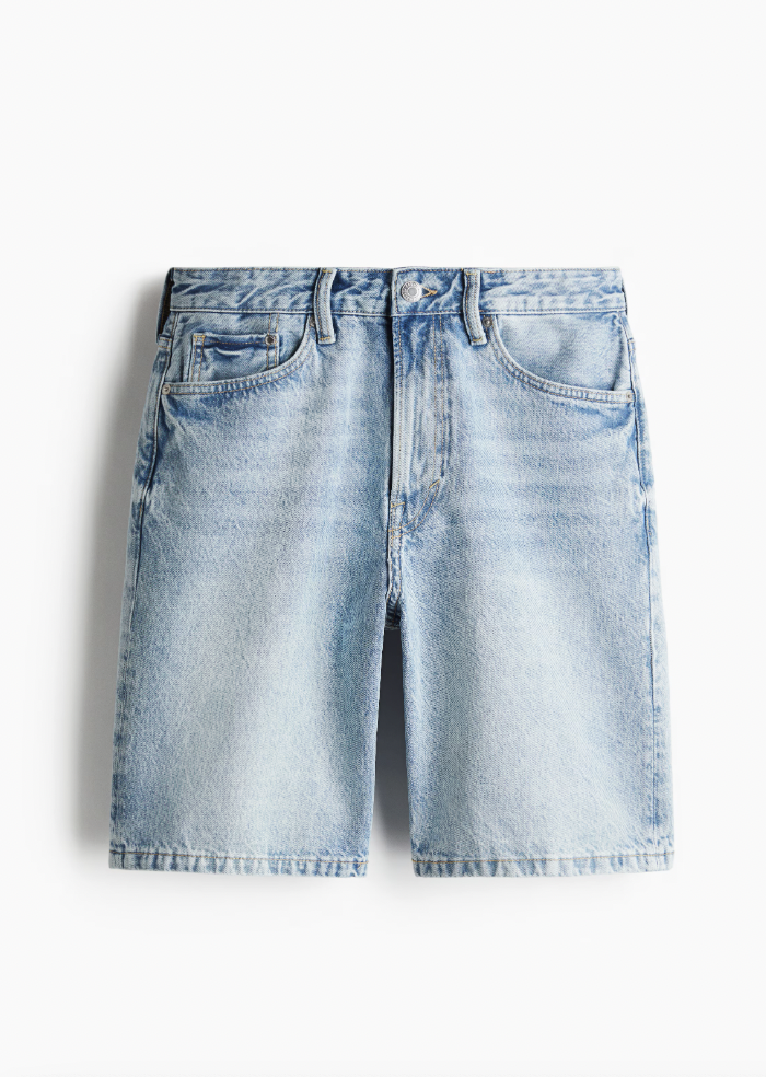  H&M  
Casual Denim Shorts 
34,99 €