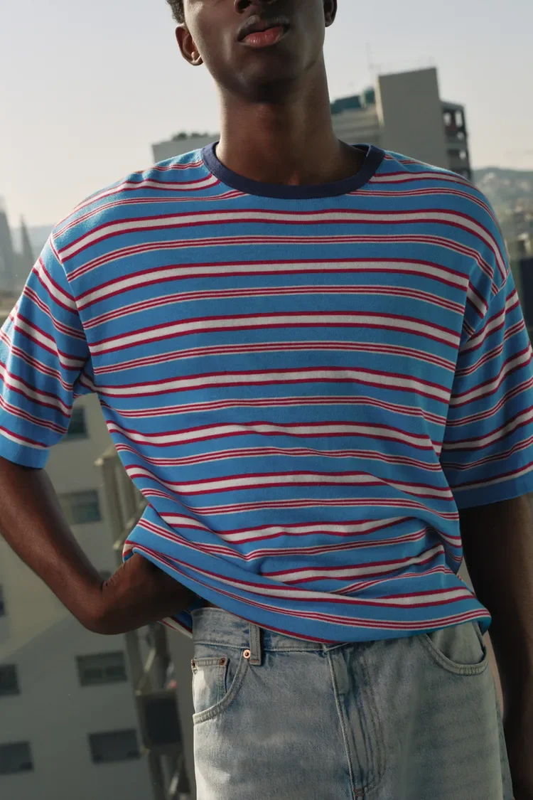  PULL&BEAR  
Striped Knit T-Shirt 
15,99 €