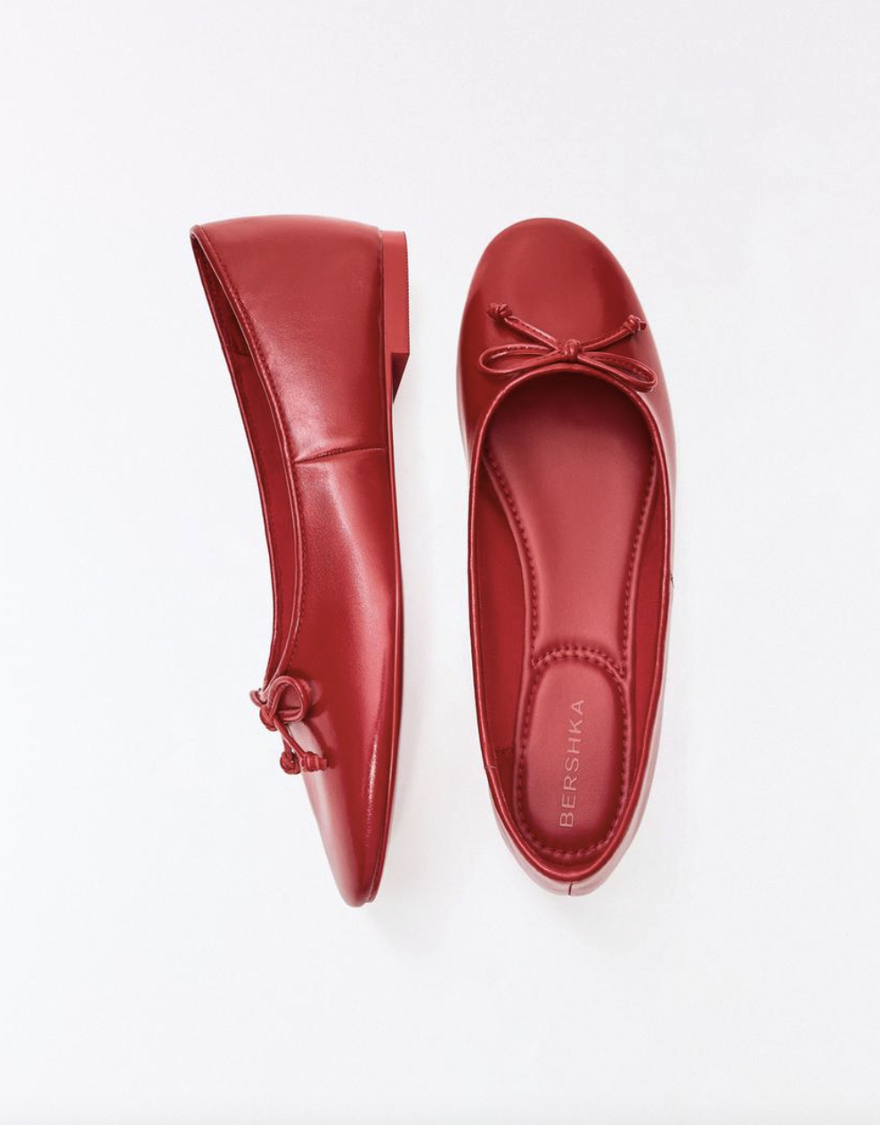  BERSHKA  
Red Ballet Flats 
25,99 €