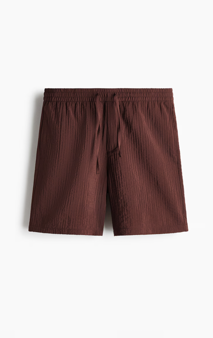  H&M  
Textured Relax Fit Shorts 
19,99 €