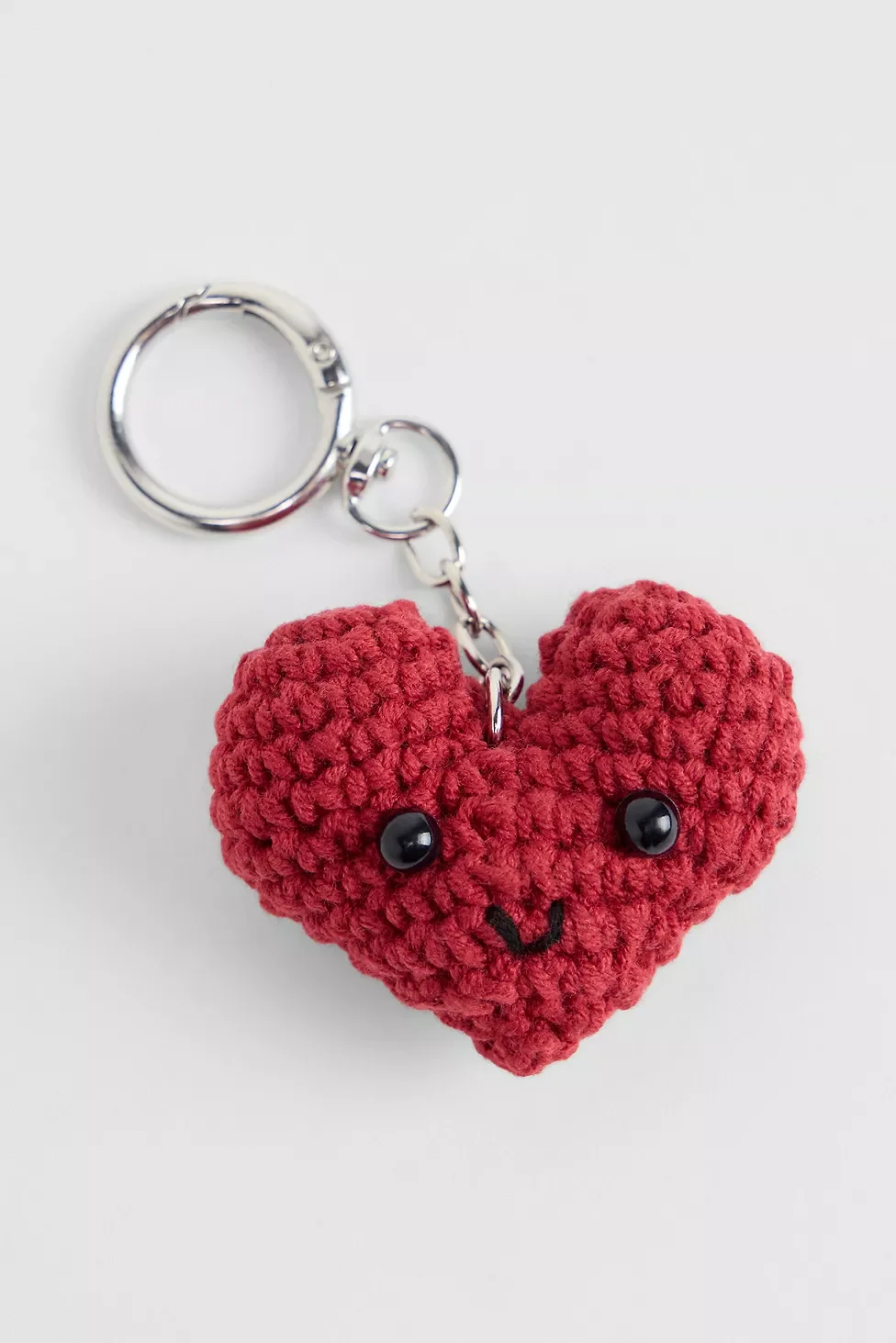  URBAN OUTFITTERS  
Heart Keyring 
13 €