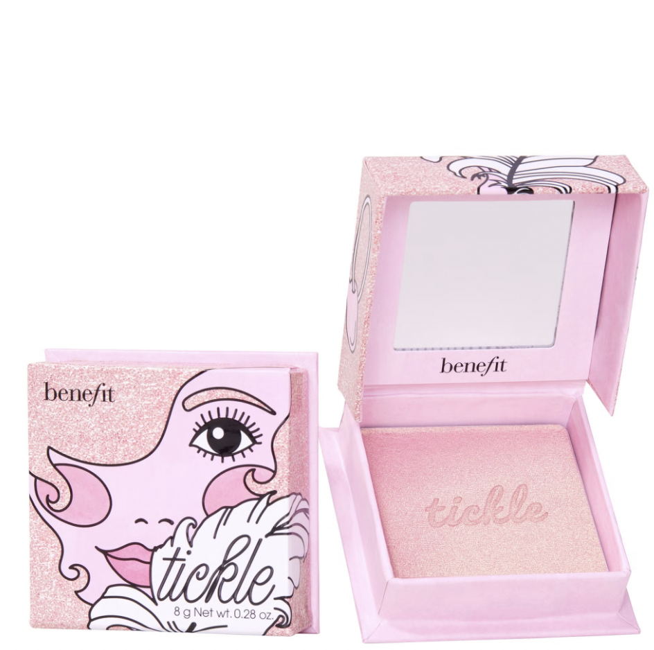  CULT BEAUTY  
Benefit Tickled Highlighter 
33,90 €
