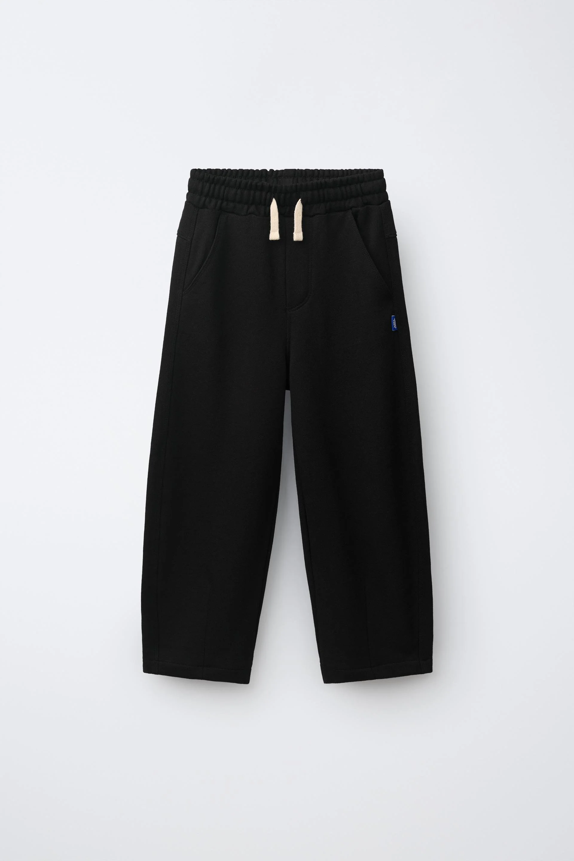  ZARA  
Barrel Plush Trousers 
12,95 €