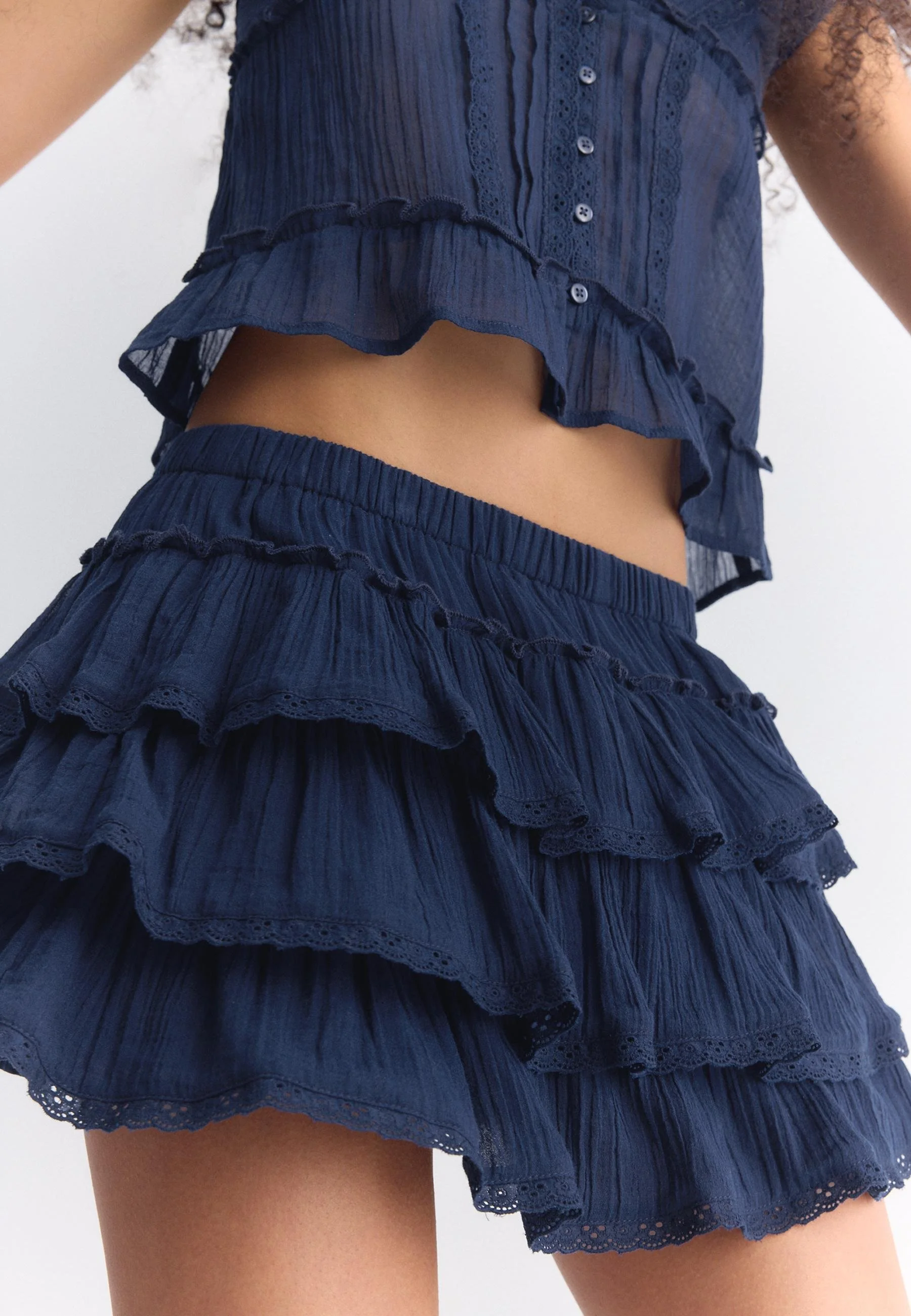  STRADIVARIUS  
Ruffled Crinkle Skort 
19,99 €