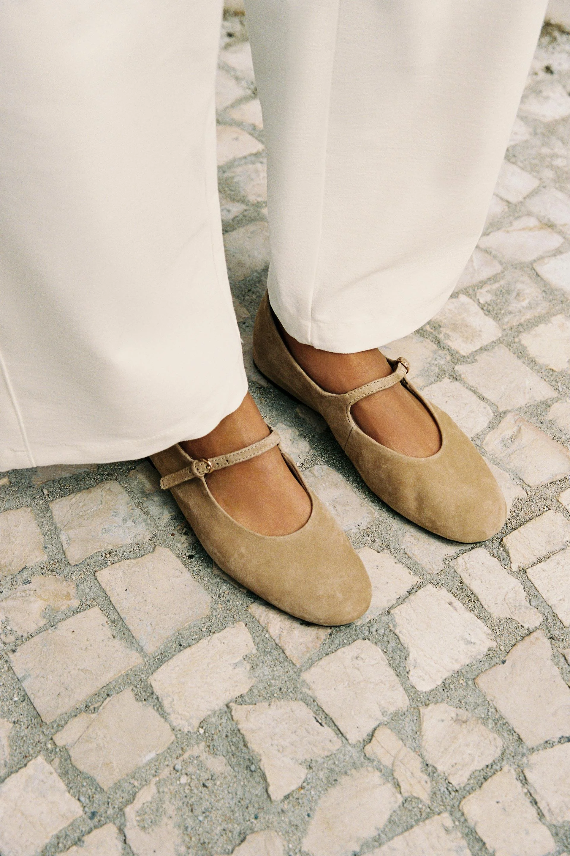  ZARA  
Suede Ballerinas 
39,95 €