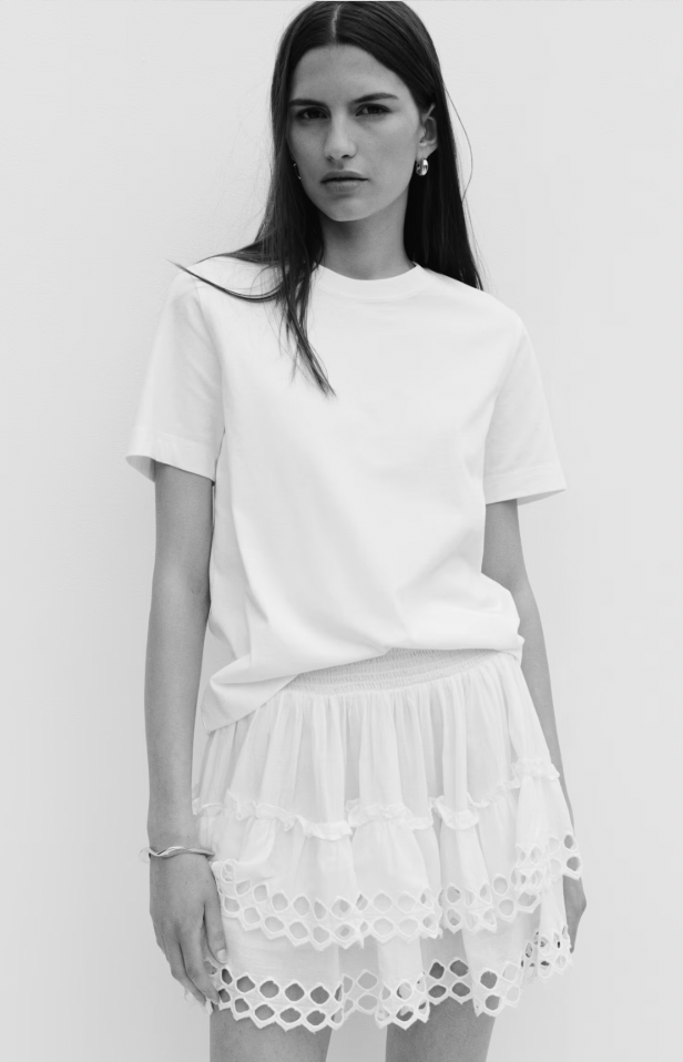  H&M  
Cream Tiered Eyelet Embroidered Skirt  
39,99 €