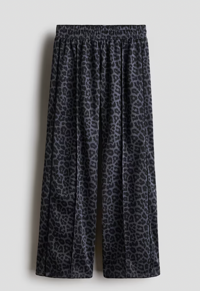  H&M  
Wide Leg Tracksuit Bottoms 
17,99 €