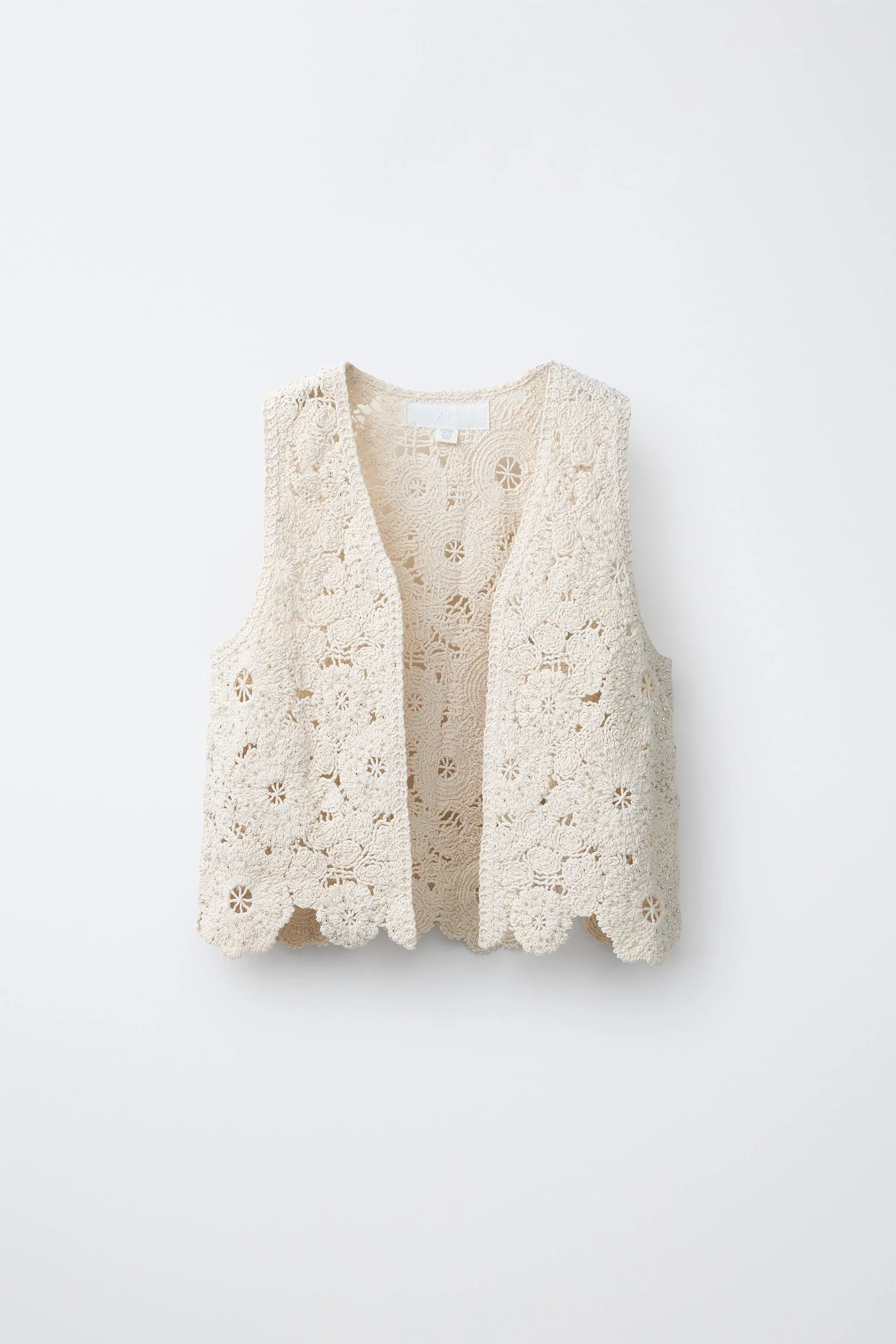  ZARA  
Beaded Crochet Vest 
19,95 €