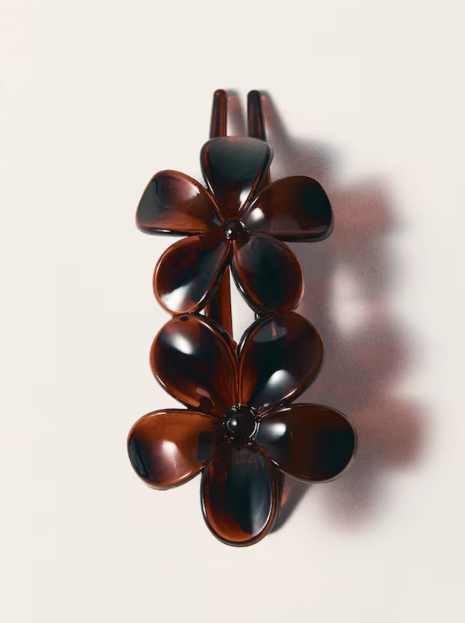  H&M  
Flower Hair Clip 
$9.99 