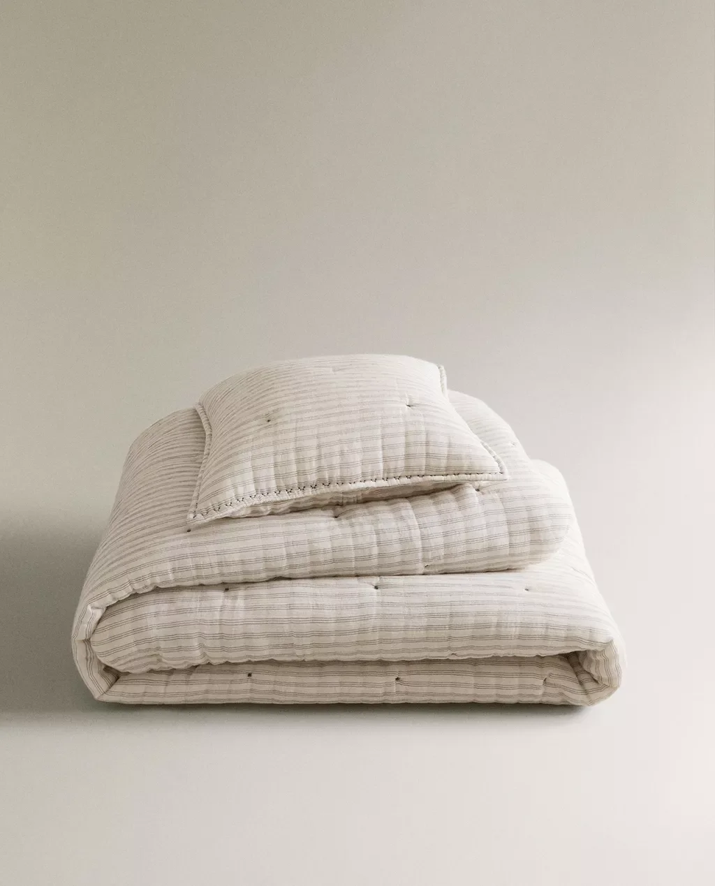  ZARA HOME  
Cotton Quilted Bedspread 
79,99 €