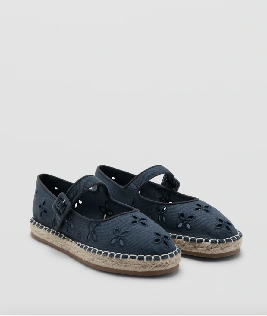  MANGO/b  
Espadrille With Embroidery 
29,99 €