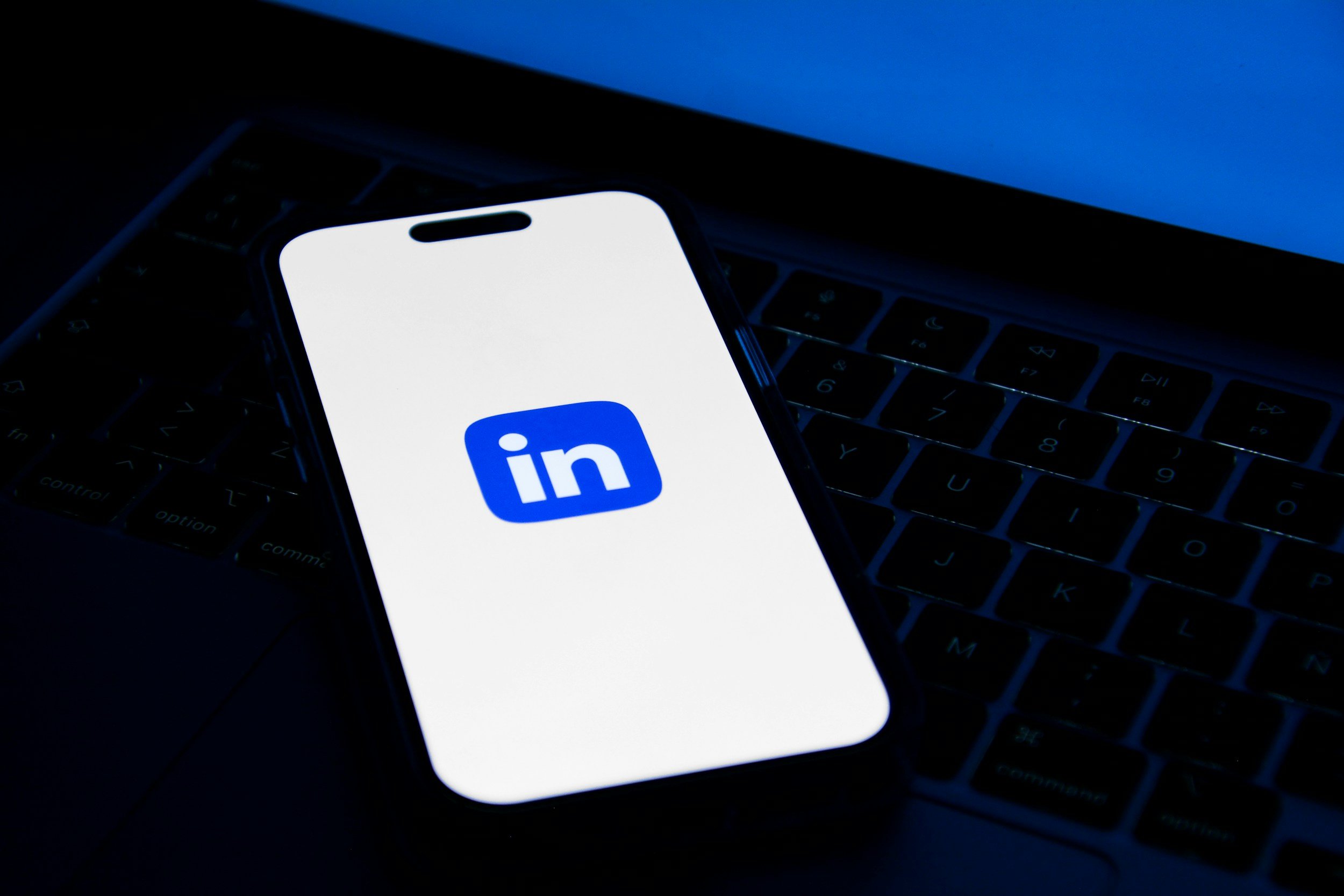 Personal Brand for Accountants: The LinkedIn Playbook