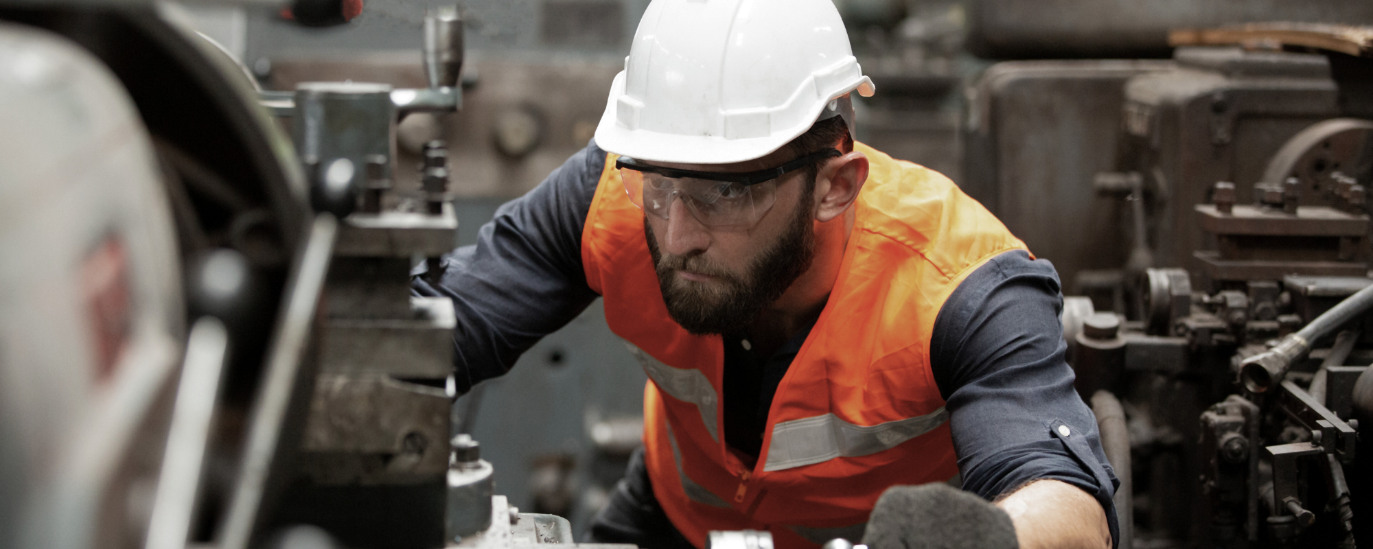 Downtime in manufacturing doesn’t just disrupt IT, it disrupts production. This guide explains how MSPs prevent outages through proactive monitoring, infrastructure stability, and cybersecurity.