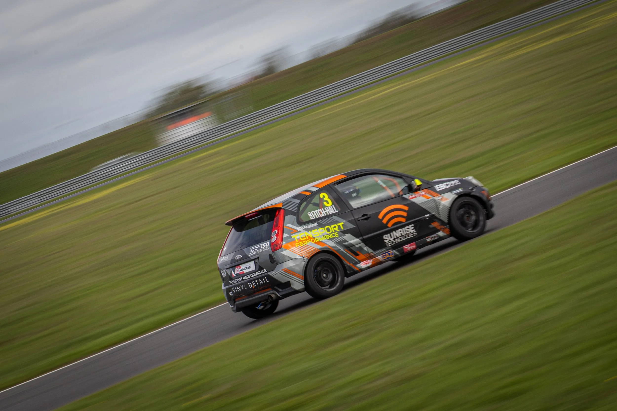 Jessica Fitch-Hall competing at Snetterton during her debut season in car racing, supported by Sunrise Technologies.