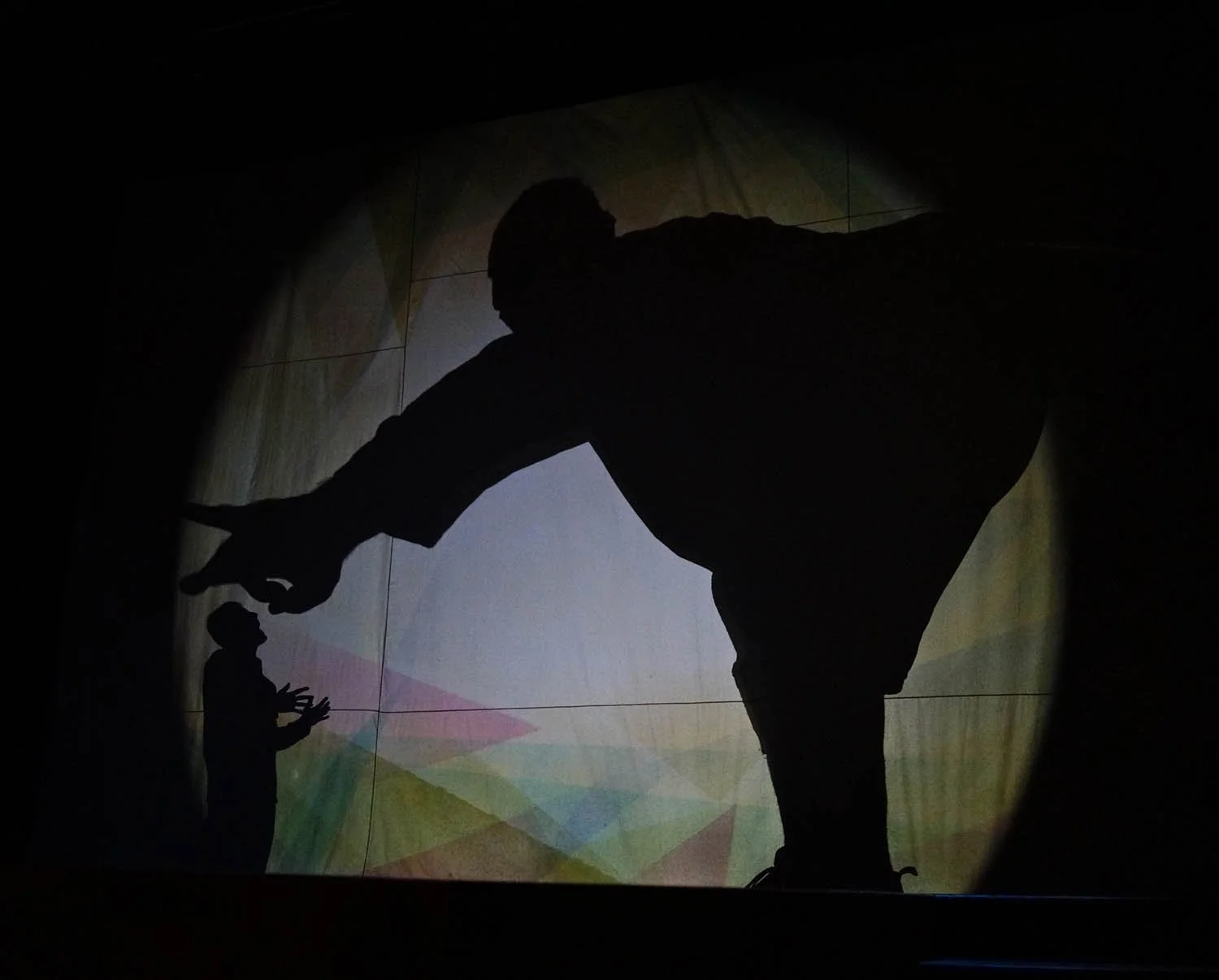 snafu-whos-william-head-on-stage-prison-theatre-prison-puppet-project-victoria-photographer-jam-hamidi9.jpg