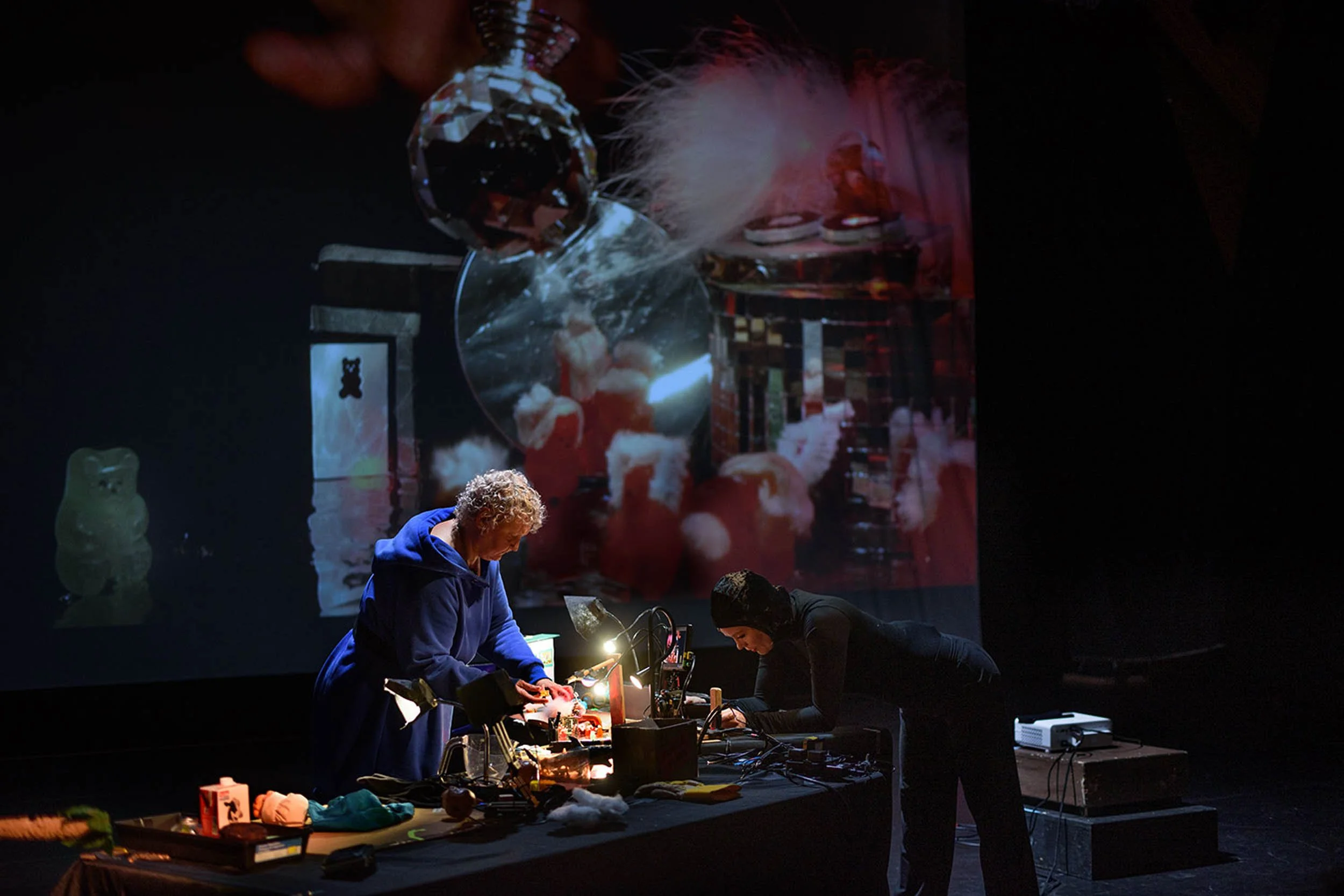 snafu-baby-tyler-show-puppet-show-ingrid-hansen-photographer-helene-cyr7.jpg