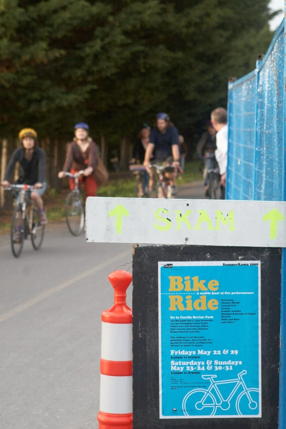 snafu-bike-ride-skampede-galloping-goose-trail-theatre-on-bikes2.jpg