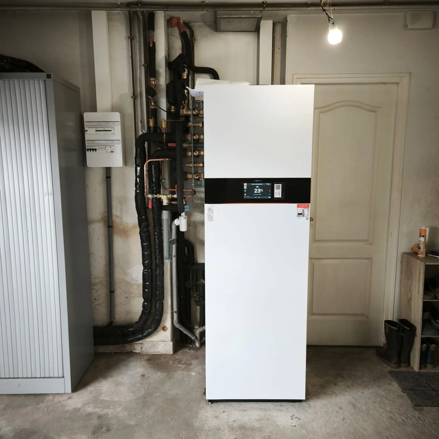 🔧 Remplacement d'une chaudi&egrave;re fioul usag&eacute;e par une pompe &agrave; chaleur air/eau

➡️ Une solution moderne et performante Viessmann Climate Solutions 

📞 Contactez nous d&egrave;s maintenant pour un devis personnalis&eacute;
☎️ 05 55