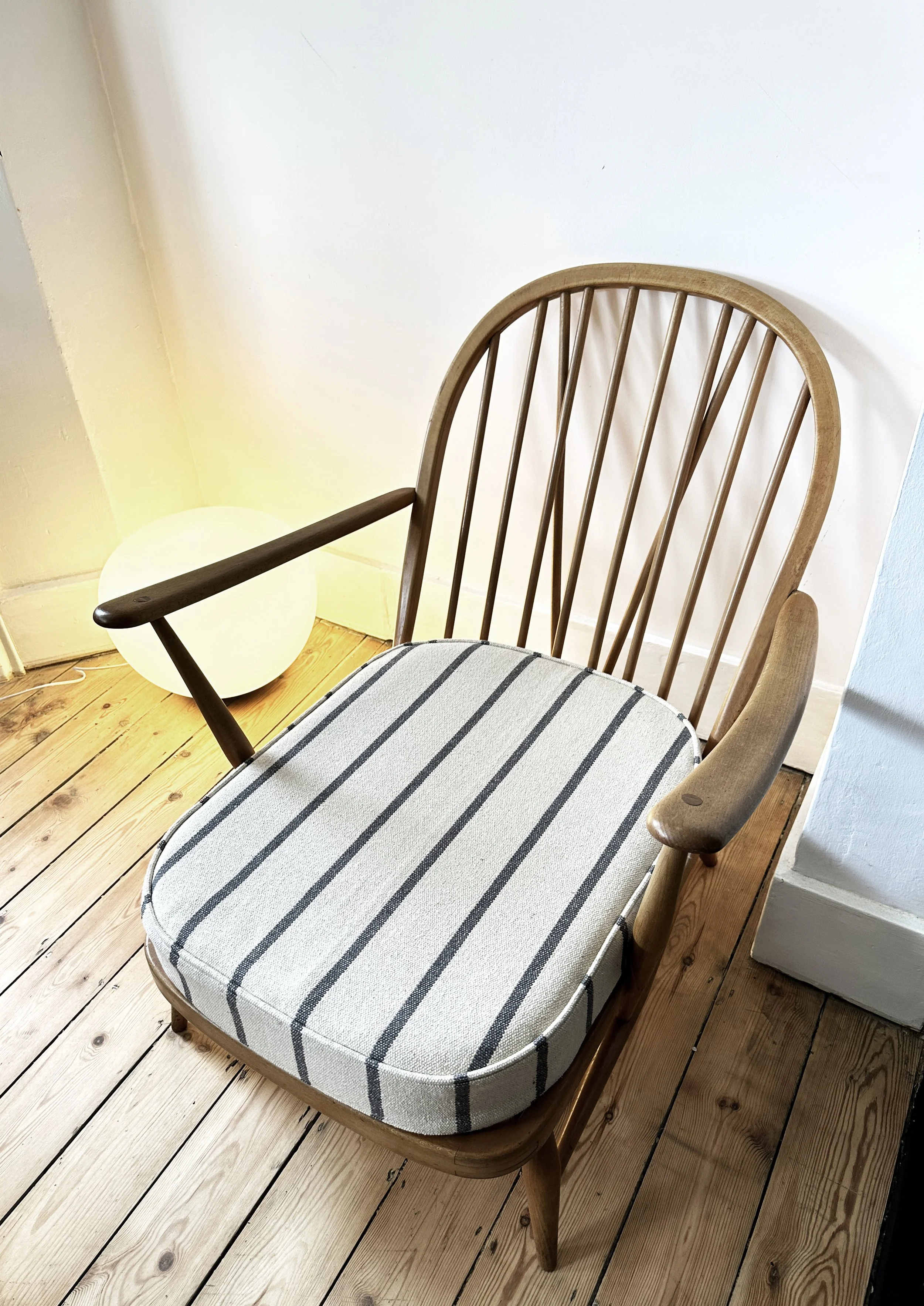 ercol-203-chair-new-cushion-cover.JPG