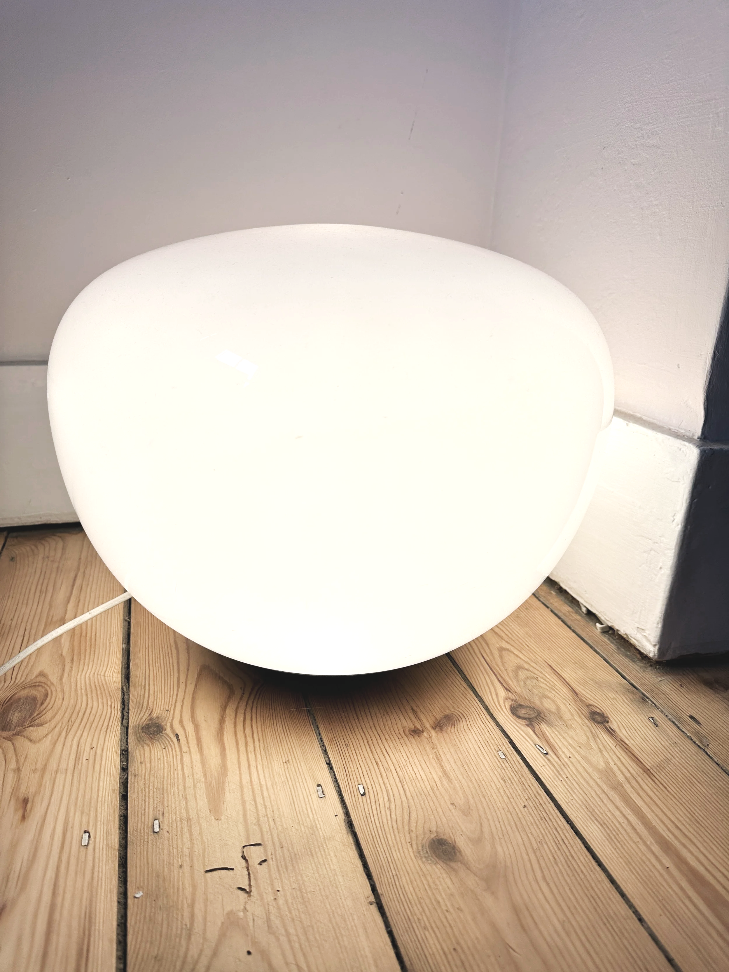 collectable-ikea-jonsik-lamp.png