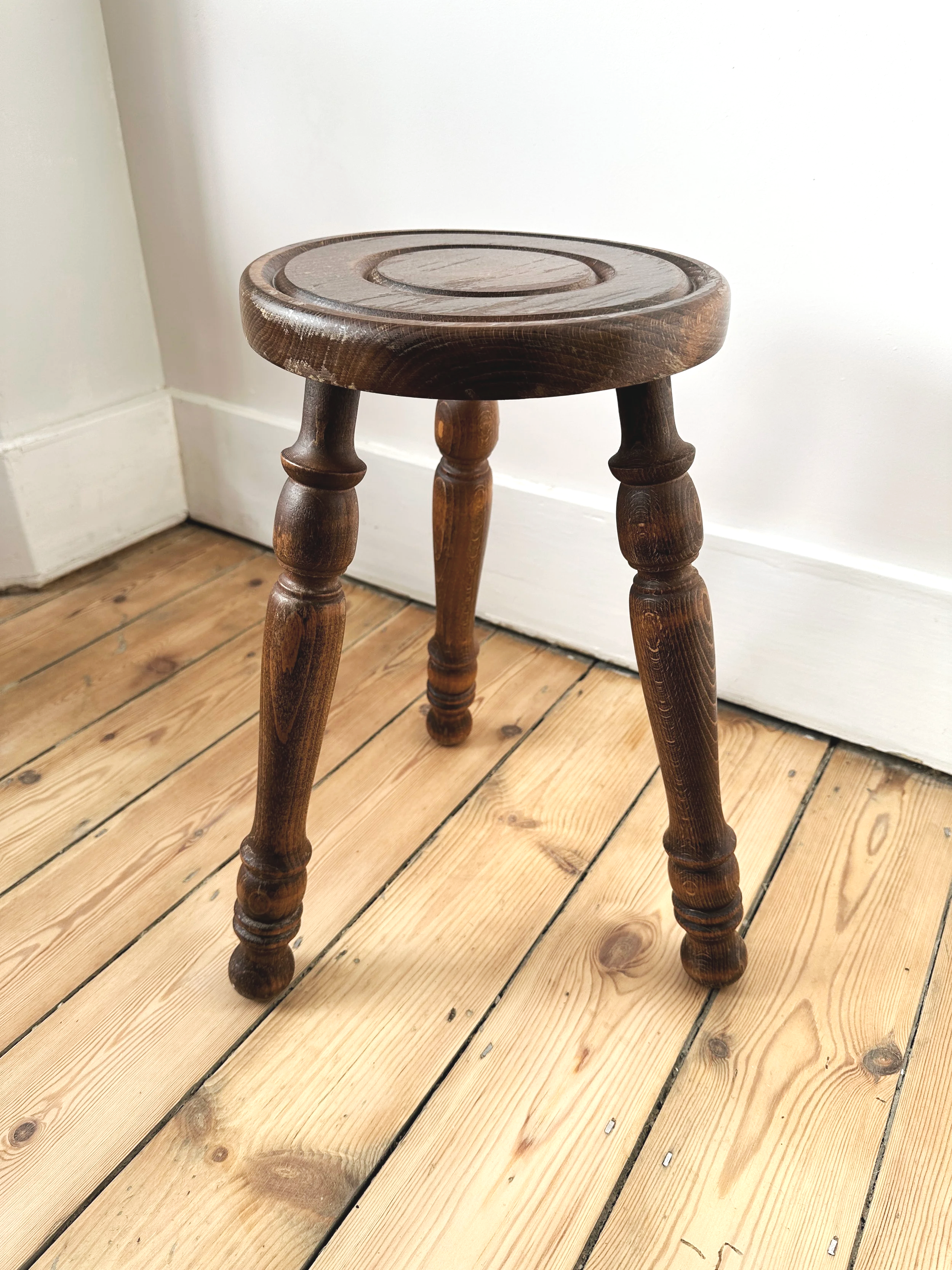 vintage-french-bobbin-stool.png