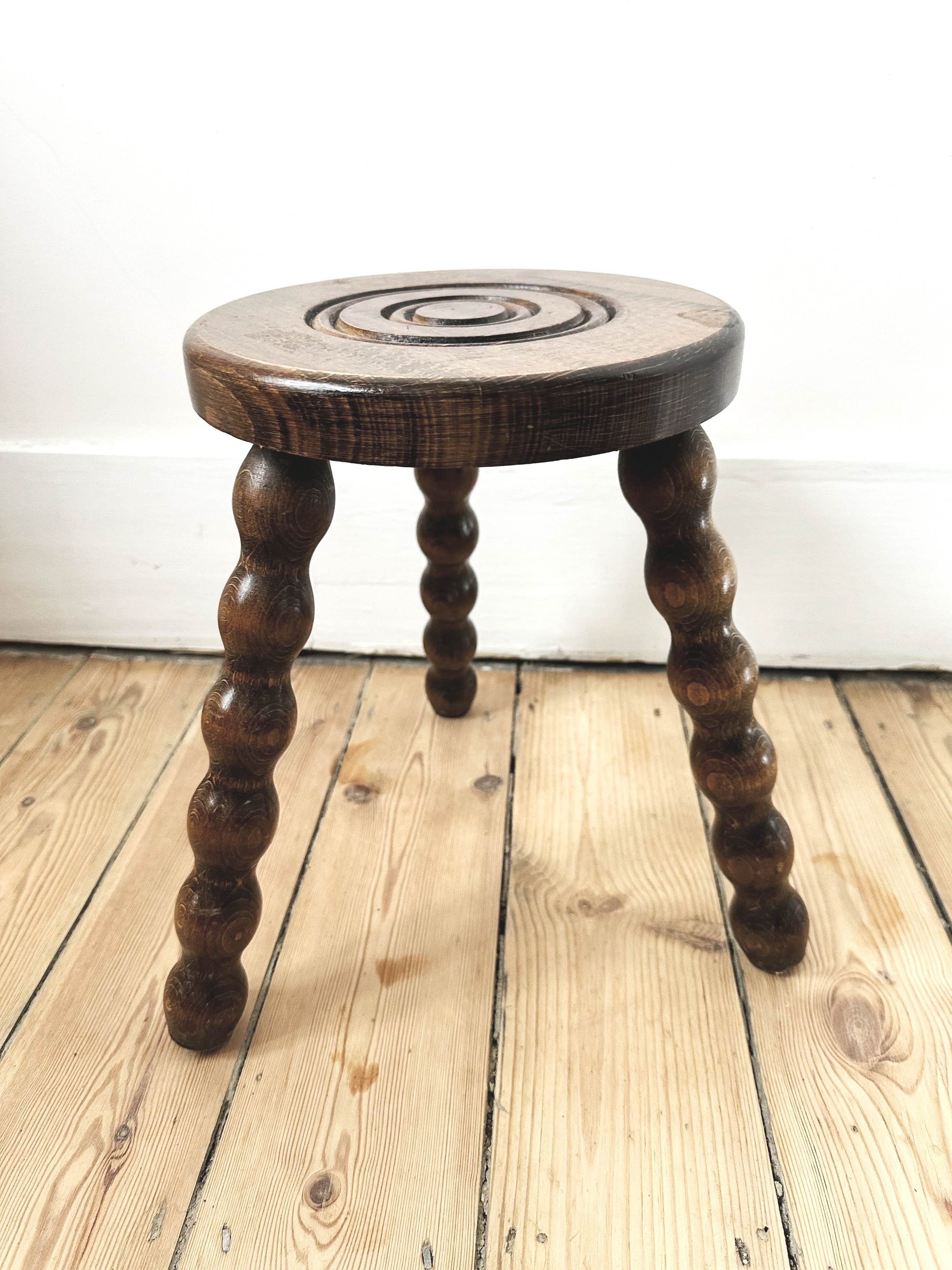 french-bobbin-leg-stool.png
