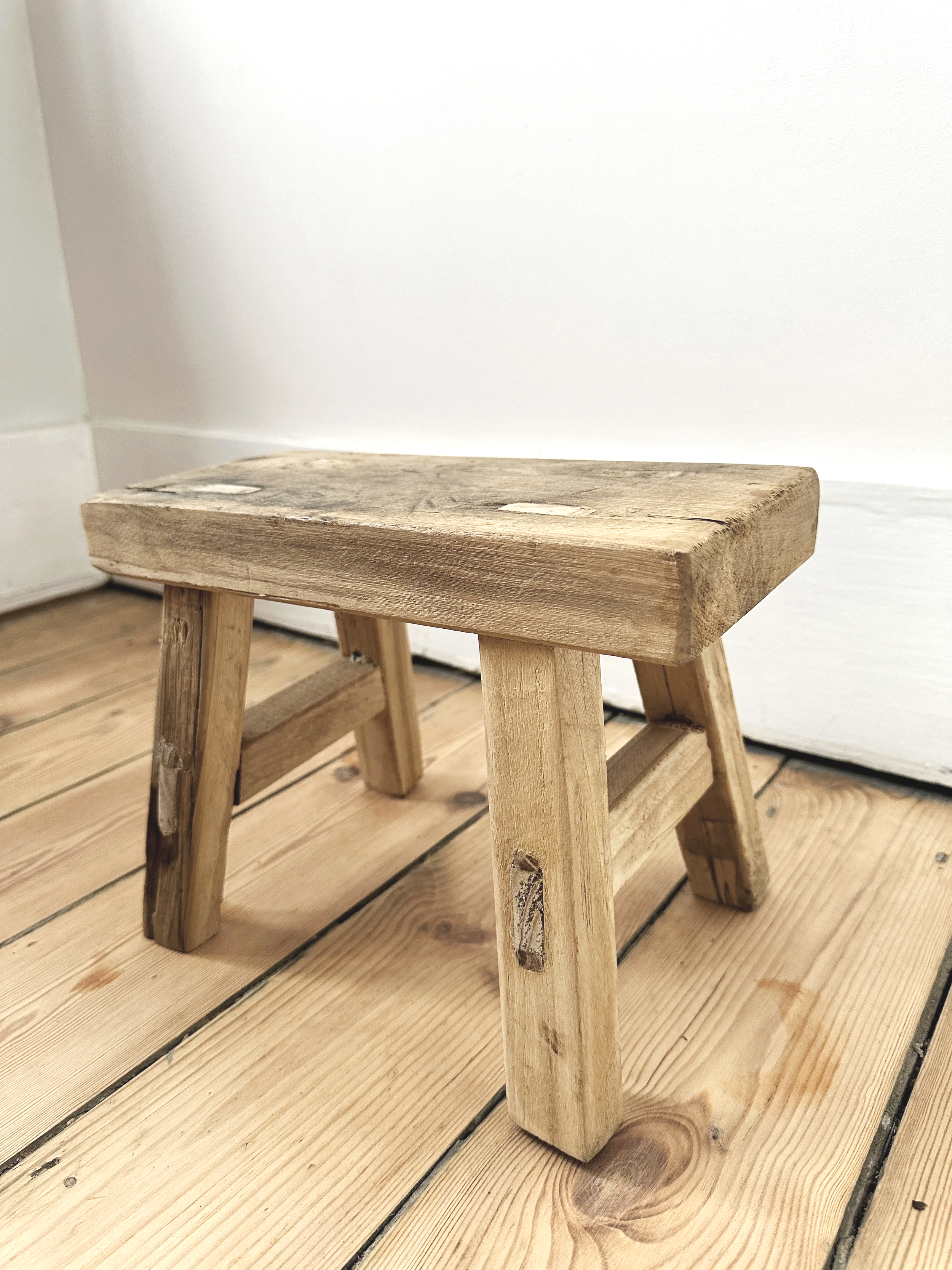 miniature-elm-wood-display-bench.png