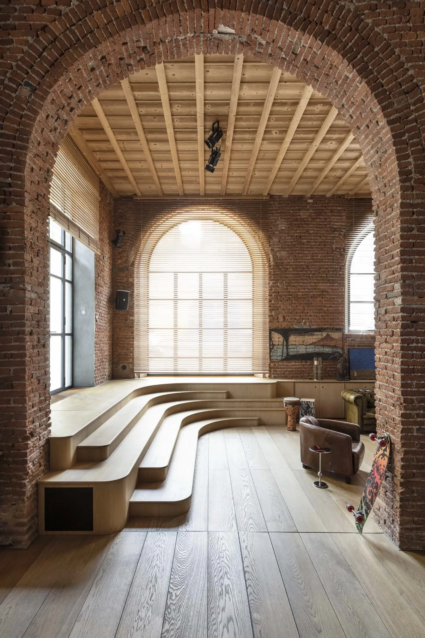 FANTONI_MILANO - Helenio2.jpg